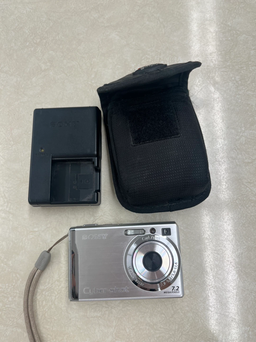 Sony Cyber-shot DSC-W80 Digital Camera - photo 2