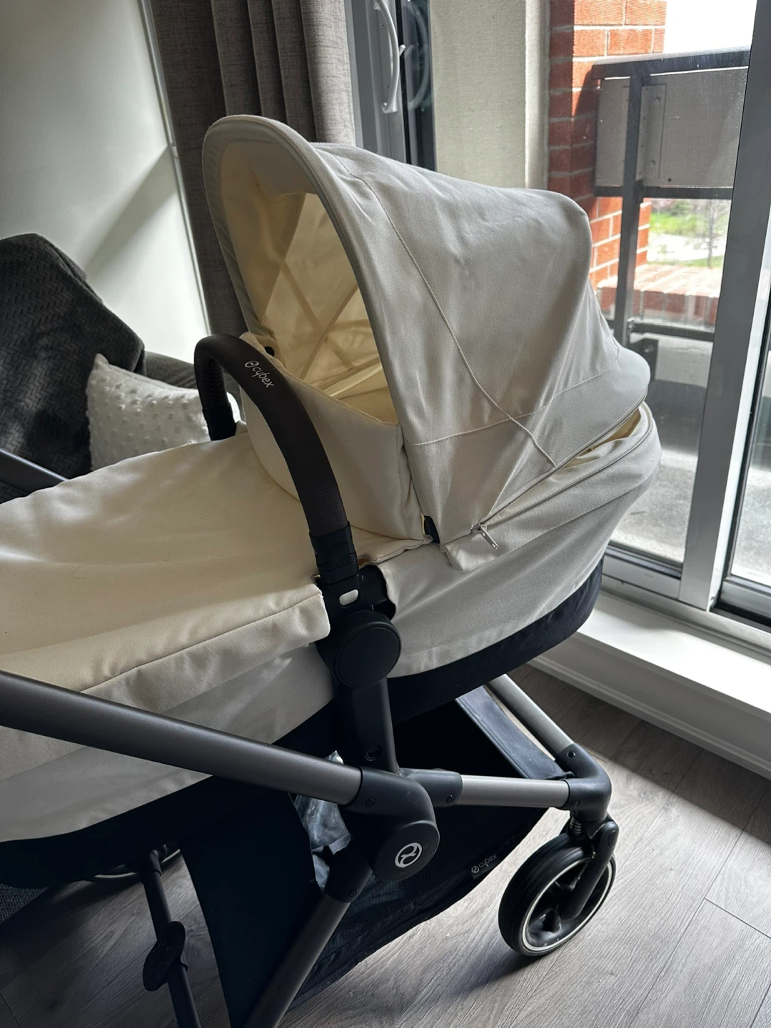 Cybex Eos Lux - photo 3