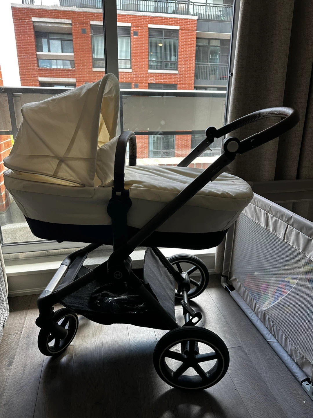 Cybex Eos Lux - photo 4