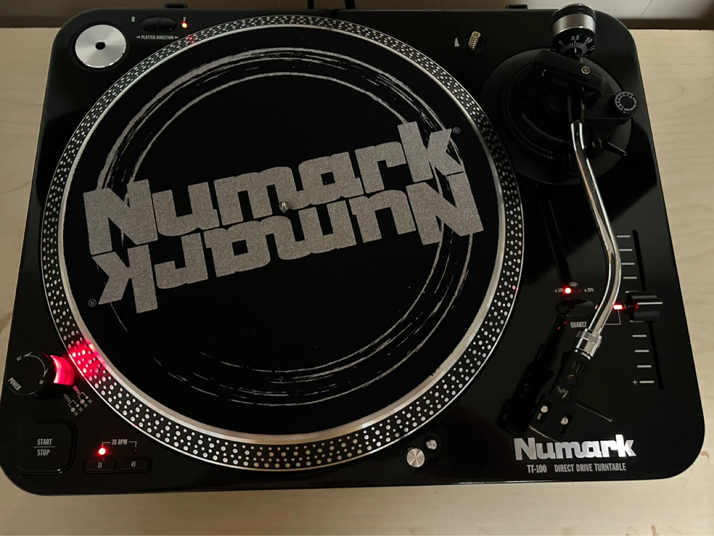 Numark tt-100 turntable