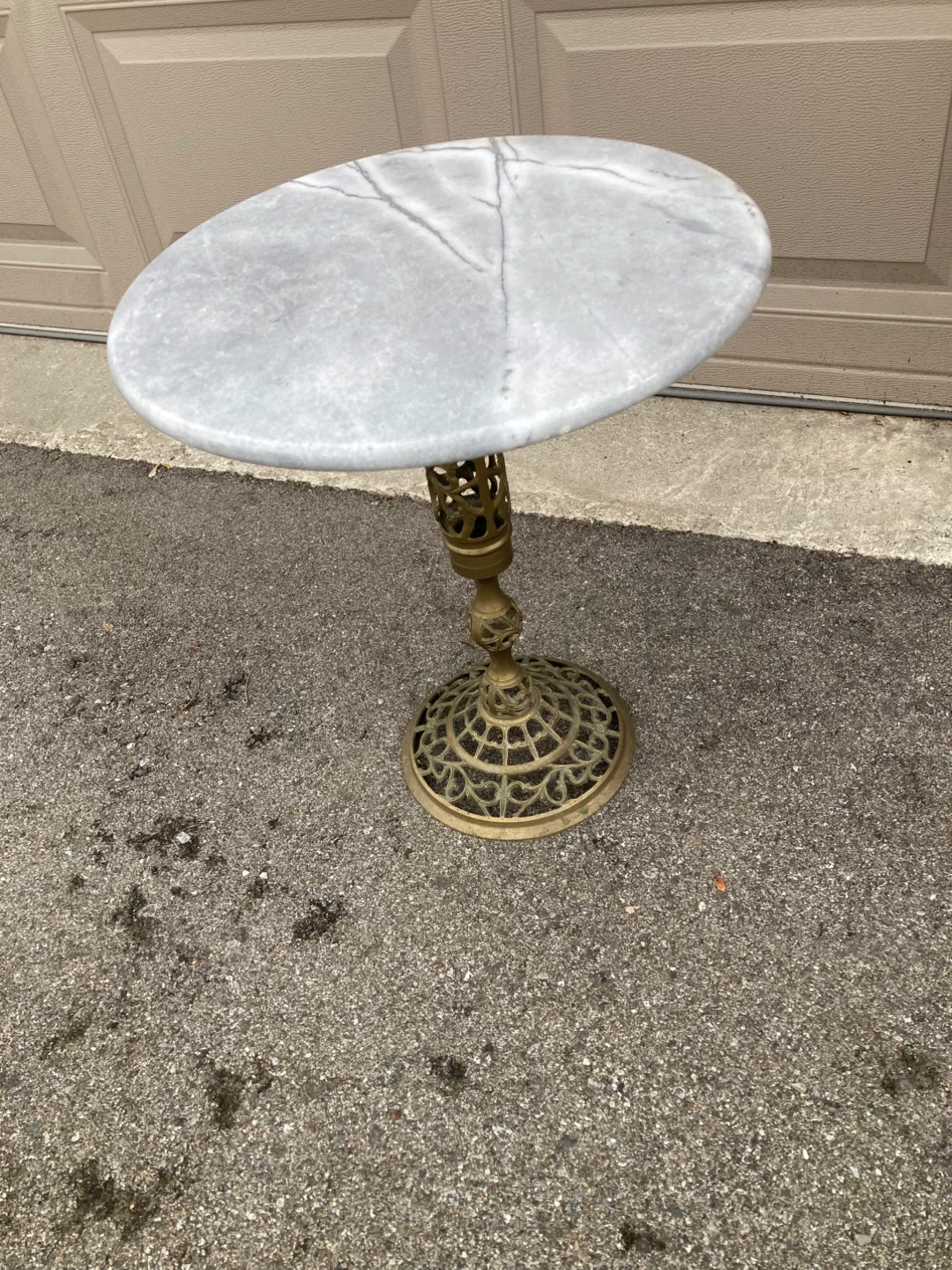 Marble Top Pedestal Table - photo 3