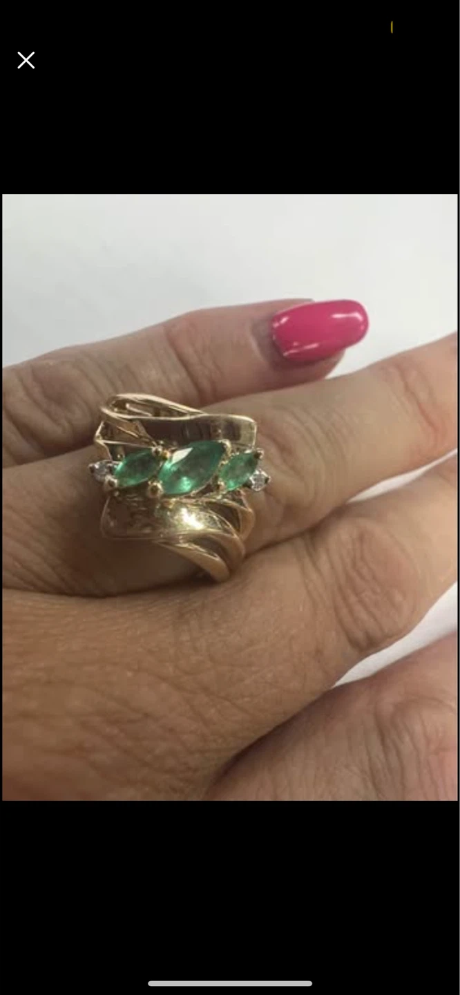10 k Gold  Pendant Necklace and 10 k Emerald Ring Set - photo 3