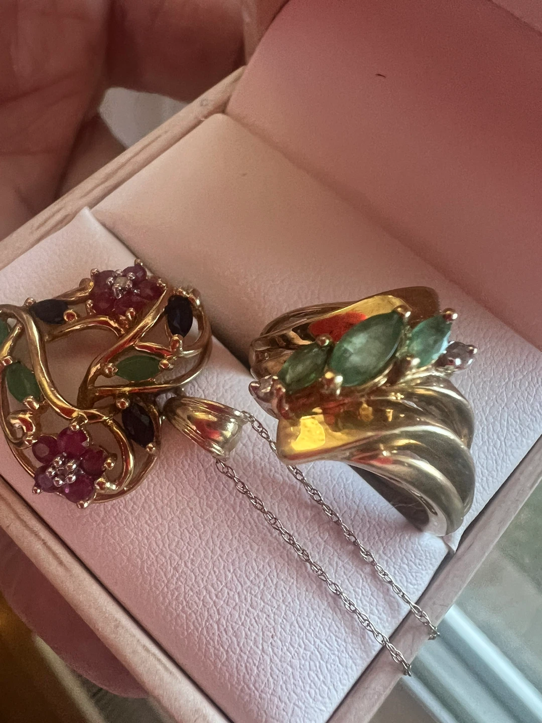 10 k Gold  Pendant Necklace and 10 k Emerald Ring Set - photo 2
