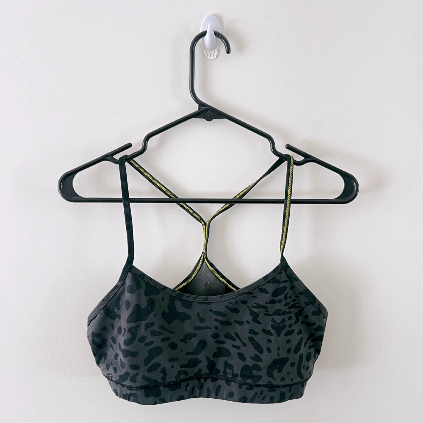 Lululemon Leopard Y Back Sports Bra Size 8