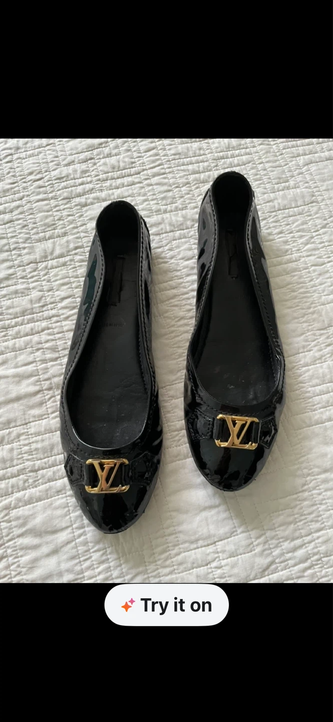 Authentic Louis Vuitton  Patent Leather Ballet Flats - Size 40 - photo 2