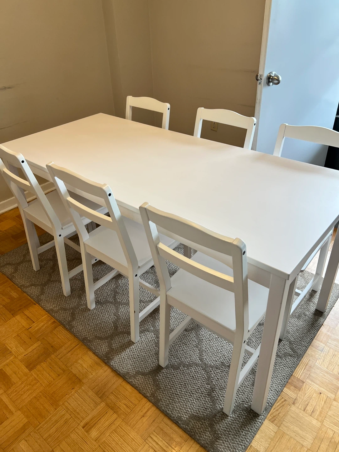 IKEA HAUGA White Dining Table with 6 Chairs Excellent Condition