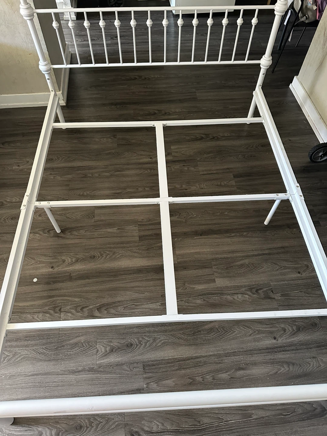 White Metal Victorian style Queen Bed Frame
