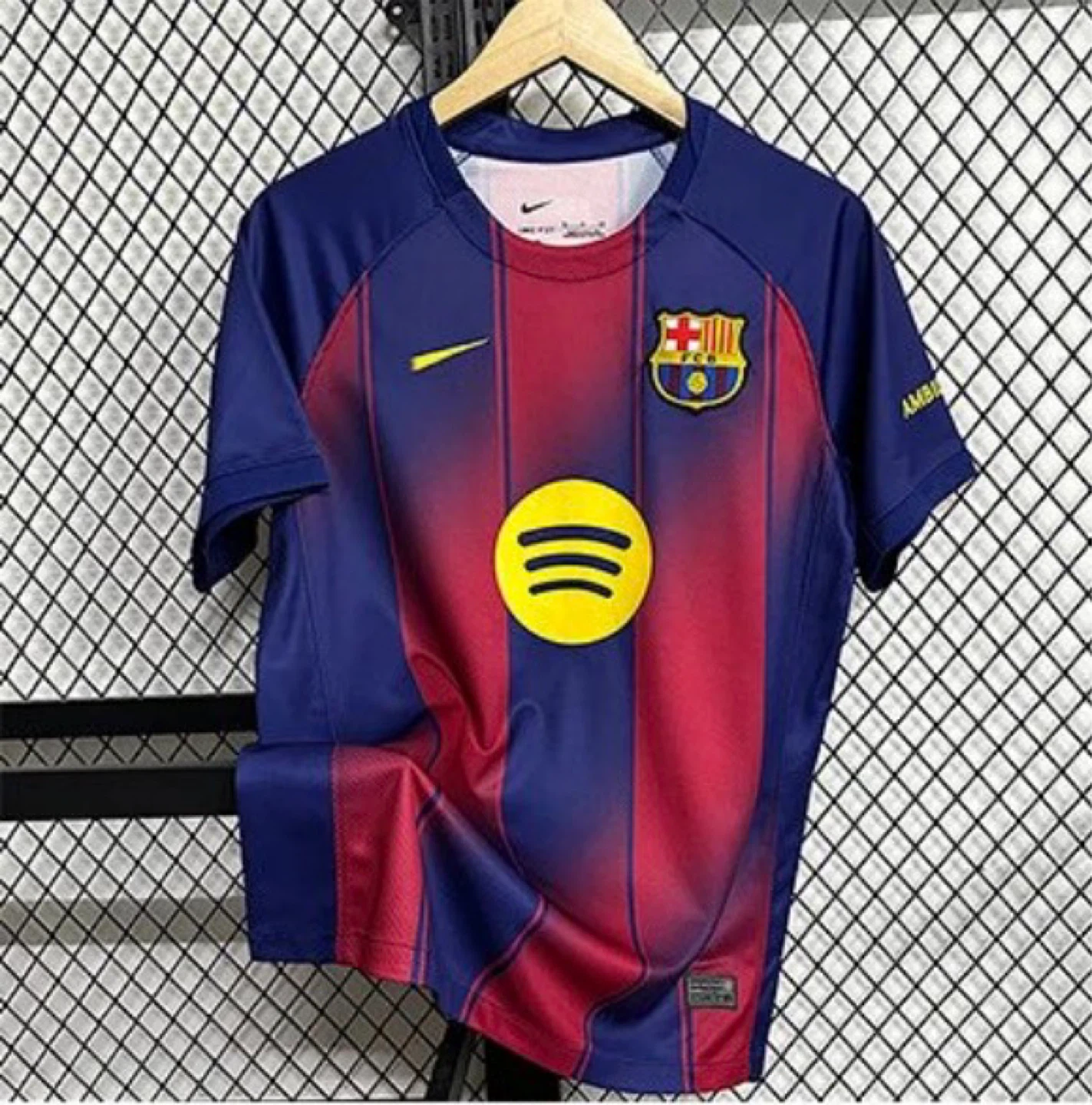 FC Barcelona Lamine Yamal 19 Jersey - photo 2