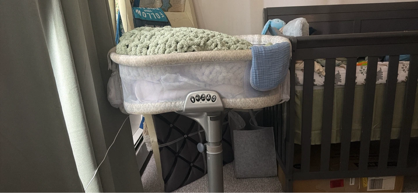Halo swivel Bassinet