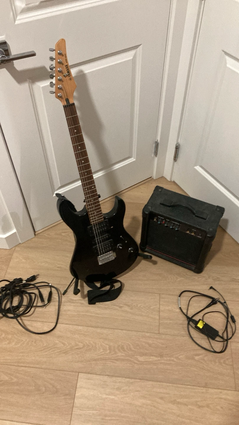 Yamaha Electric Guitar and Amplifier Set