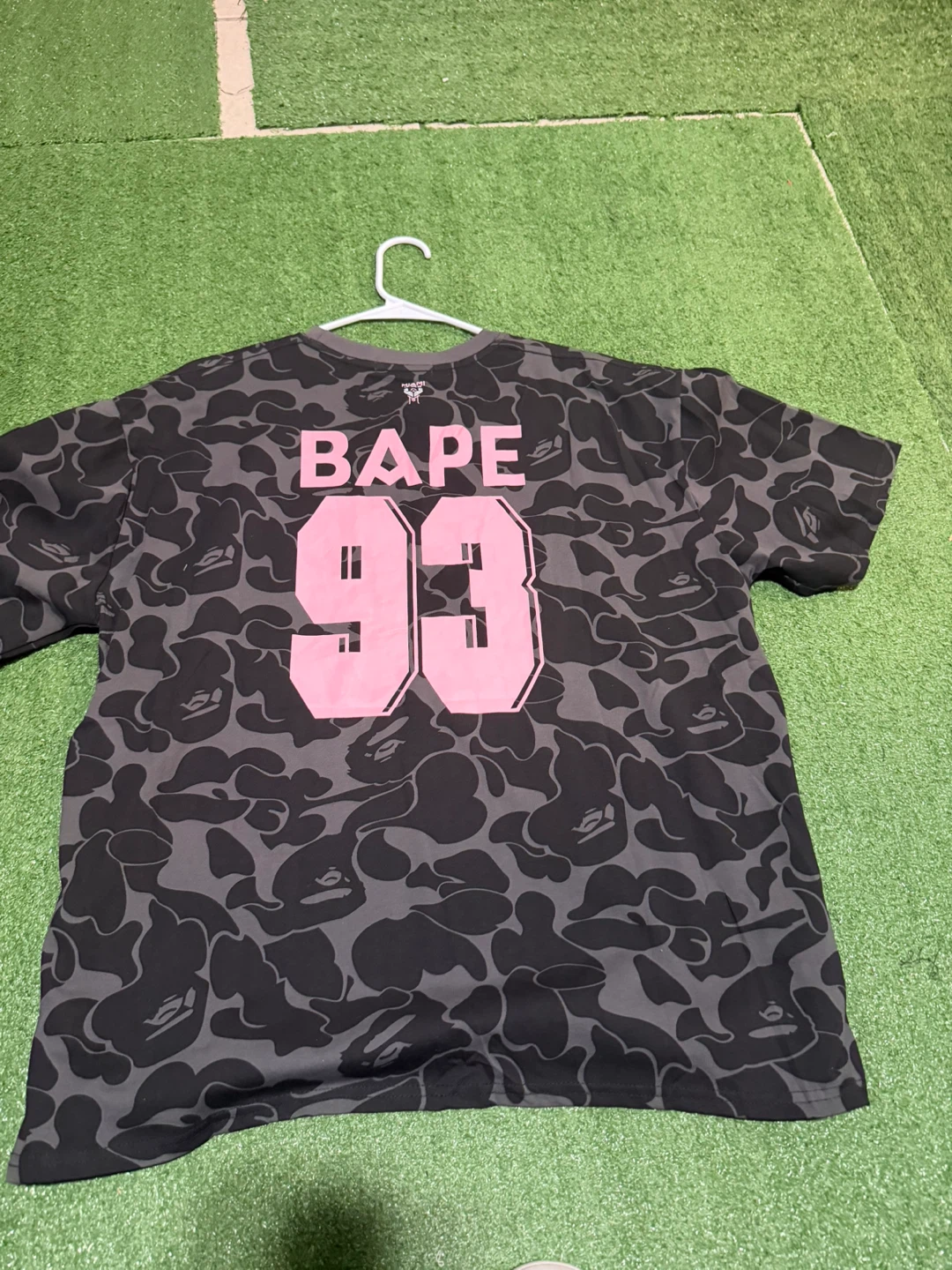 BAPE Miami Black Camo Tee – Size L - photo 2