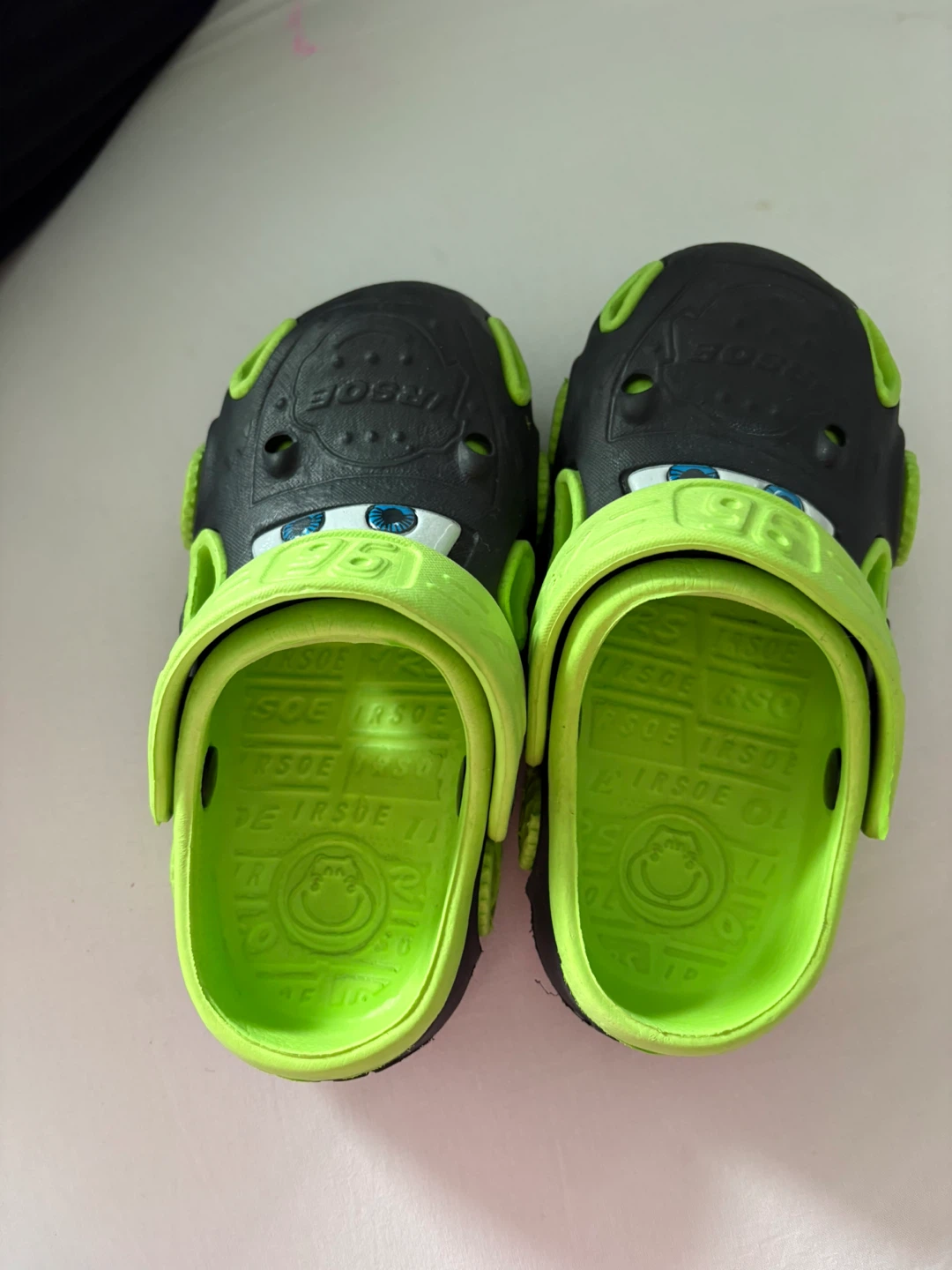 Kids Black & Neon Green Shoes Size 10 USA
