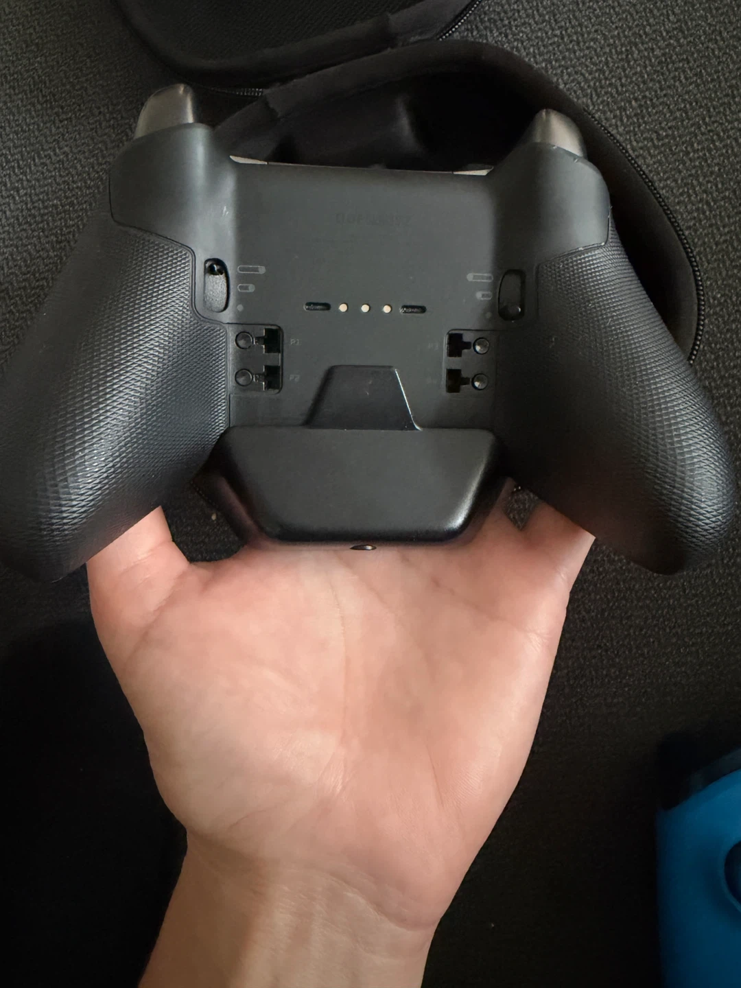 Xbox Elite Series 2 Wireless Controller - photo 3
