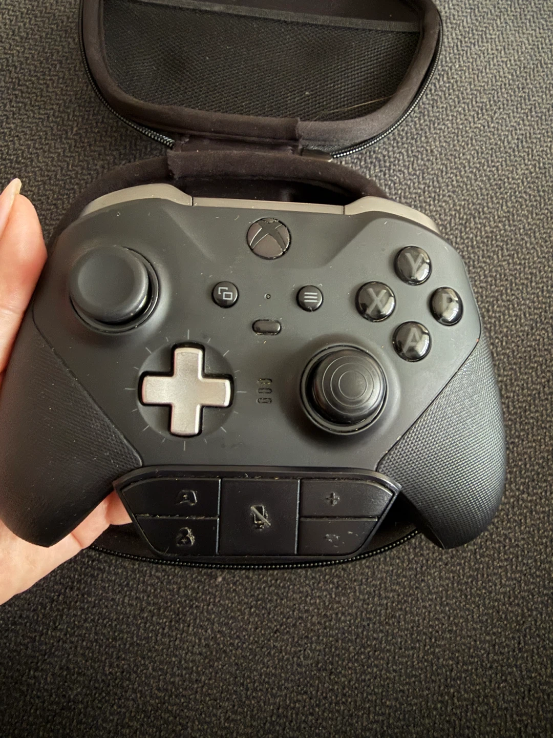 Xbox Elite Series 2 Wireless Controller - photo 4