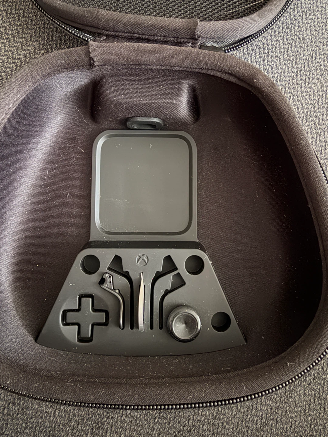 Xbox Elite Series 2 Wireless Controller - photo 2