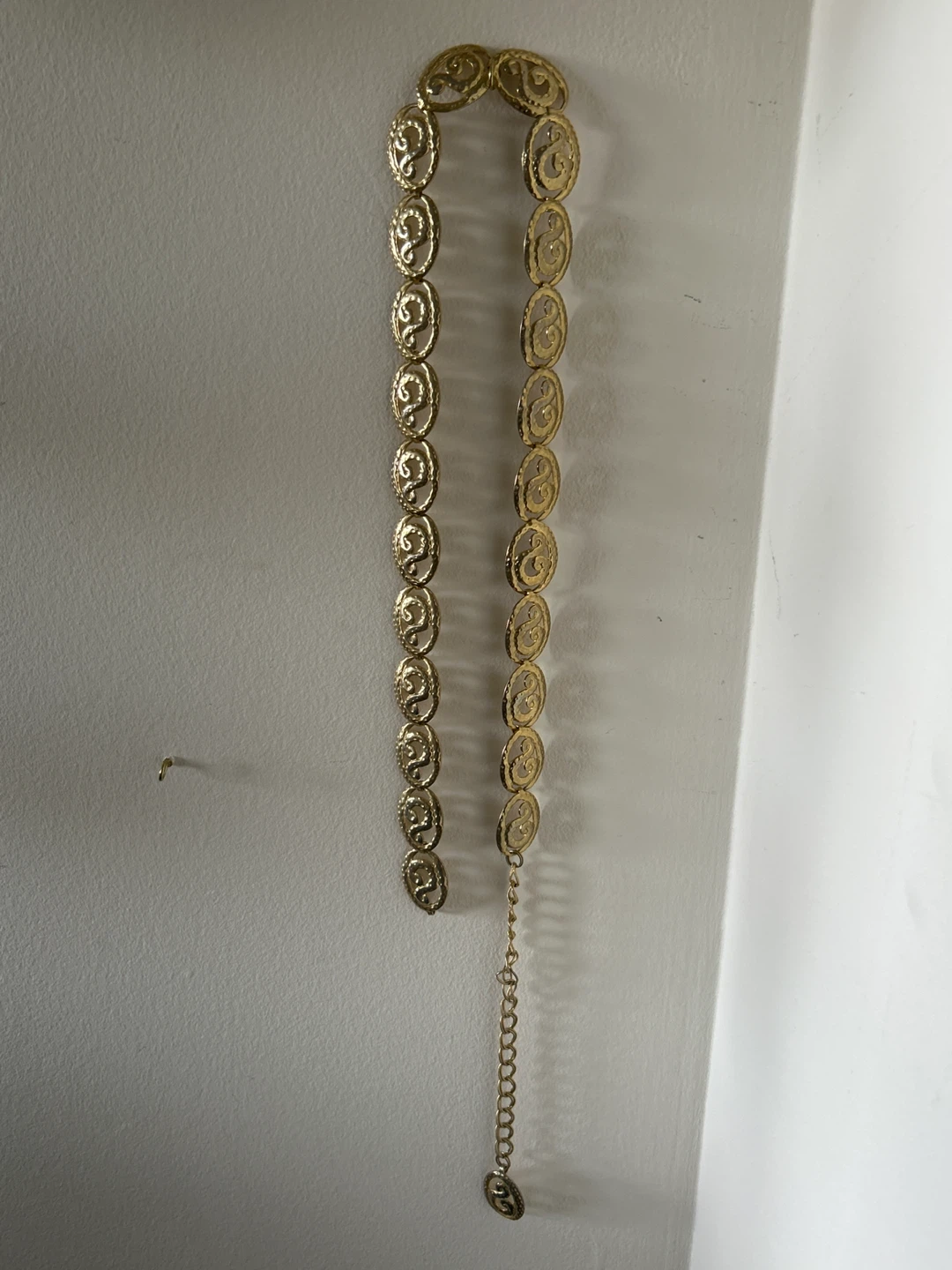 Gold Tone Metal Link Belt with Oval Charms
