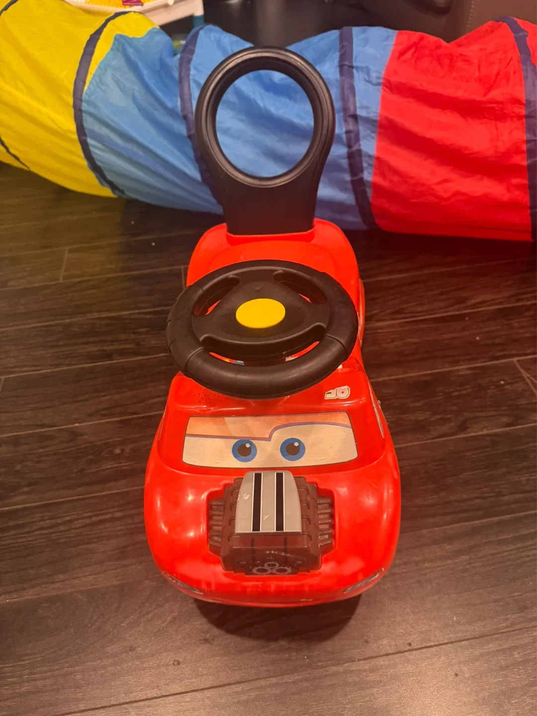 Disney Pixar Cars Lightning McQueen Ride-On Toy