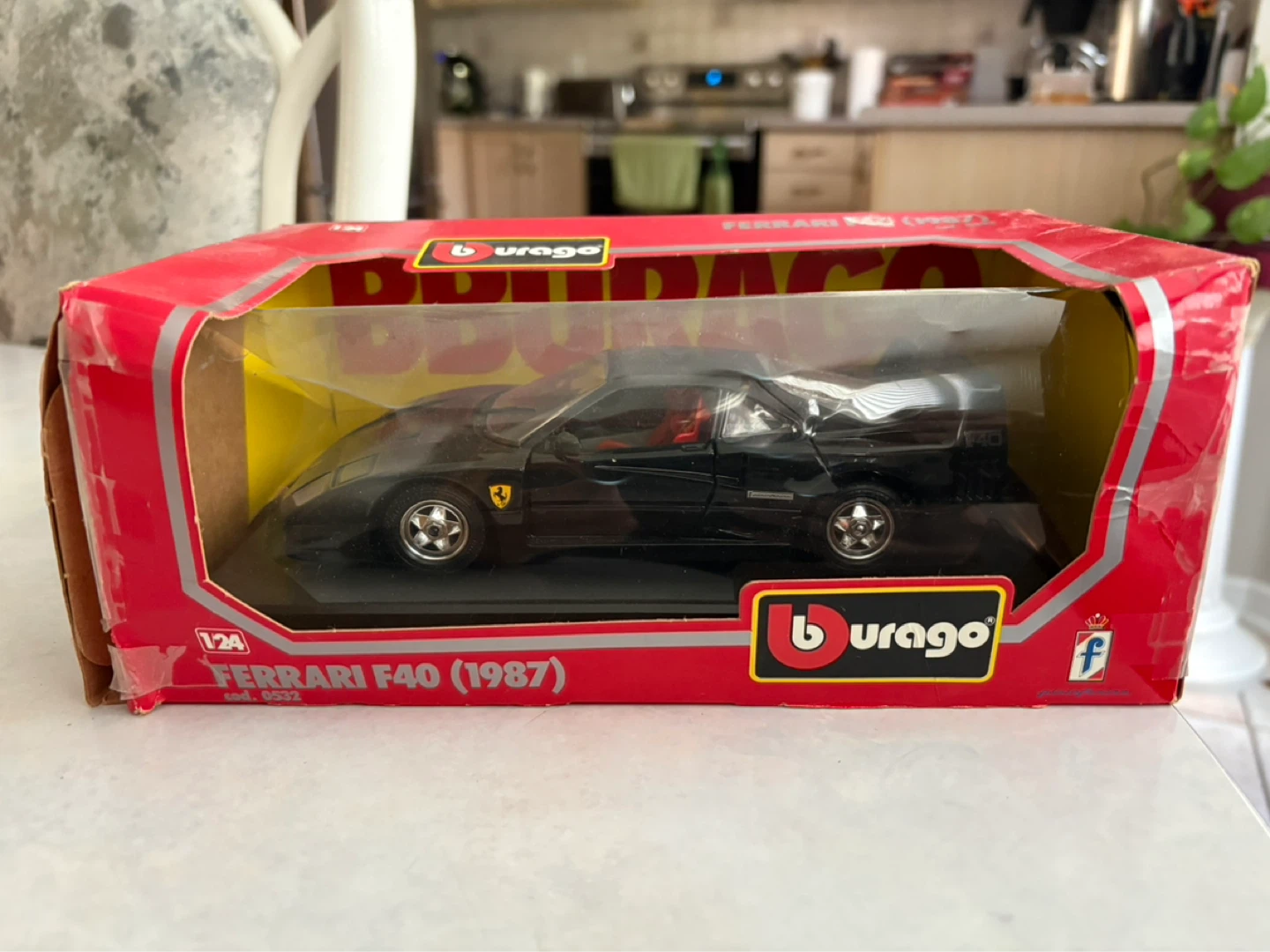 Burago Diecast Model Cars (Ferrari F40, Jaguar XK120, Corvette) - photo 4