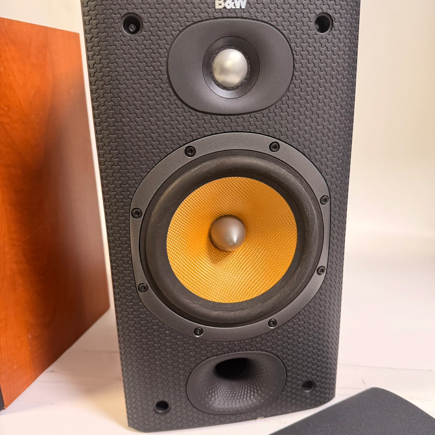B&W DM601 S3 Bookshelf Speakers Oak Pair Made in England - photo 3