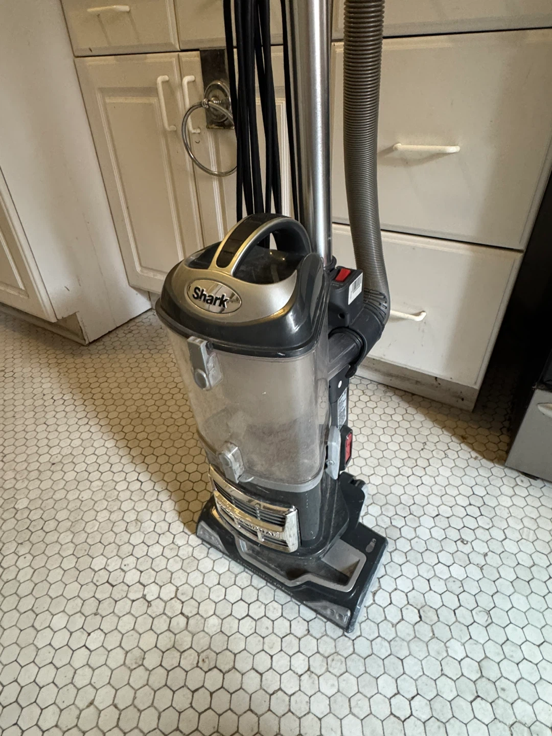 Free Shark Vacuum Cleaner - photo 2
