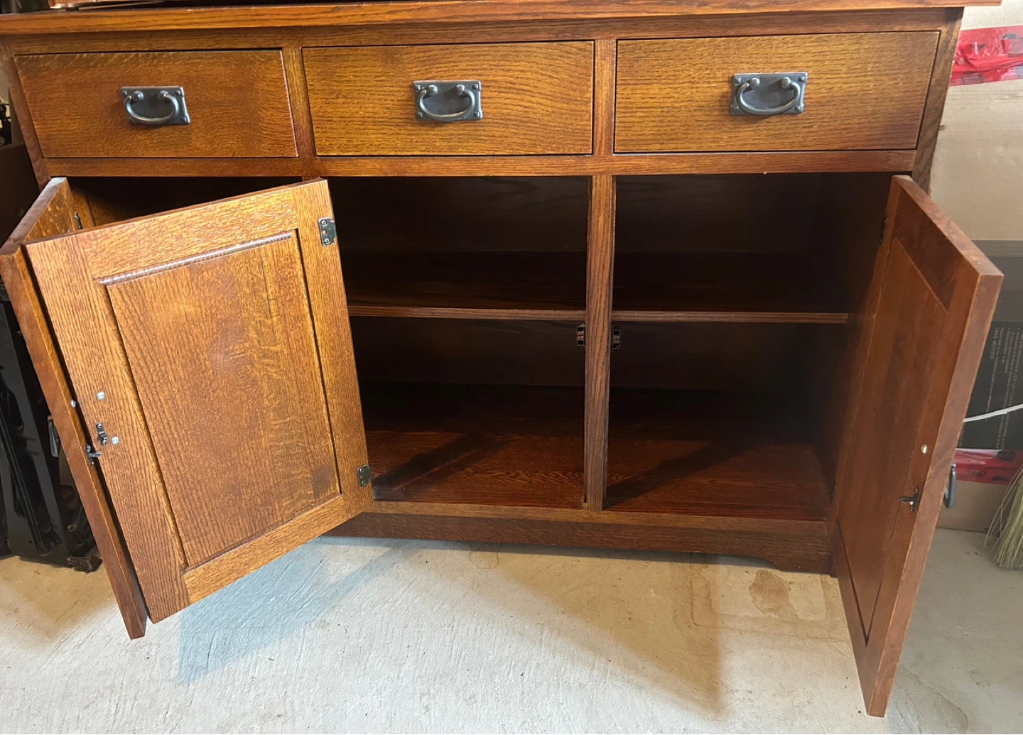 Mission 3 Door Hutch and Buffet - photo 3