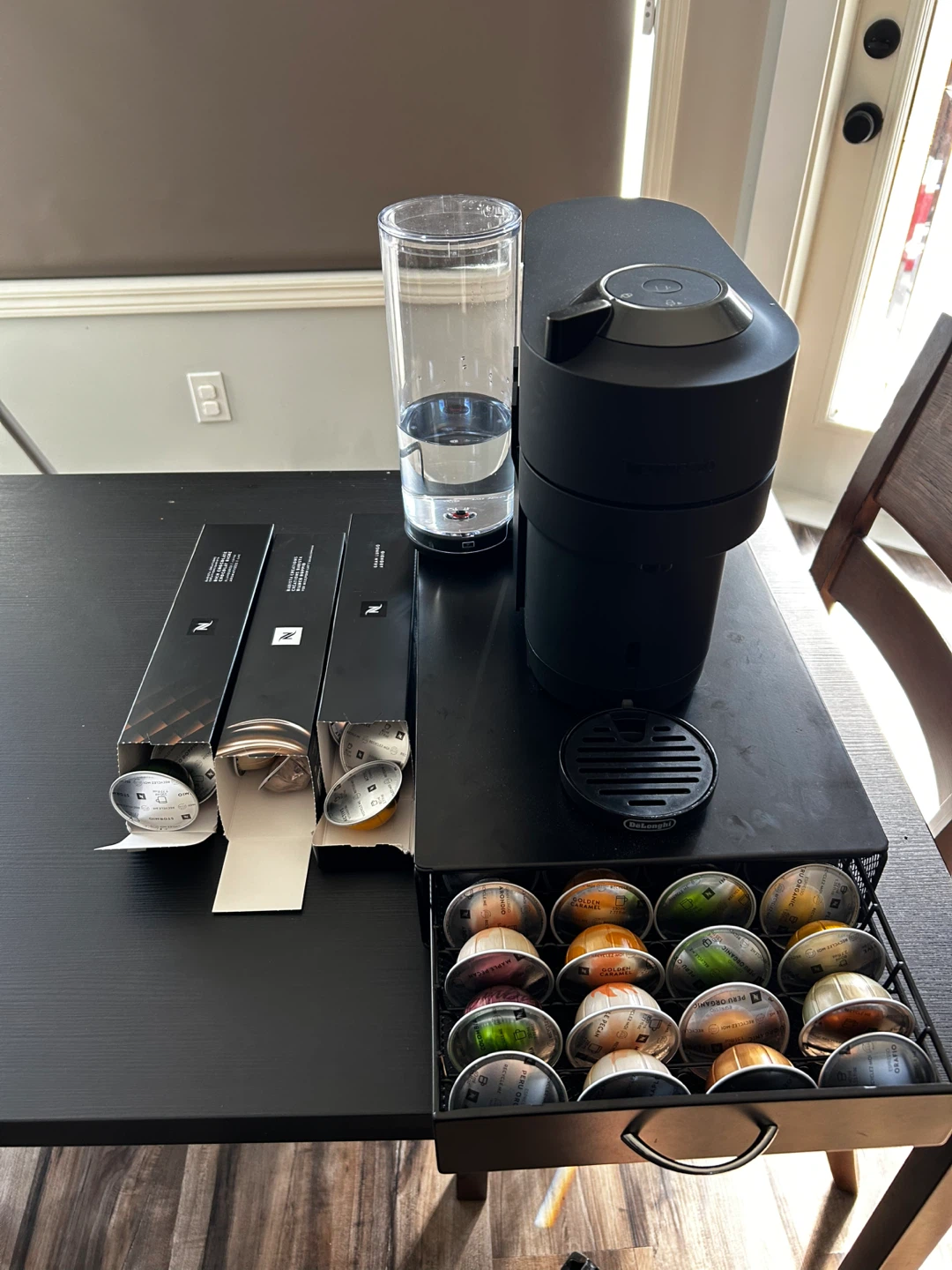 Nespresso Vertuo Plus Coffee Machine by De'Longhi