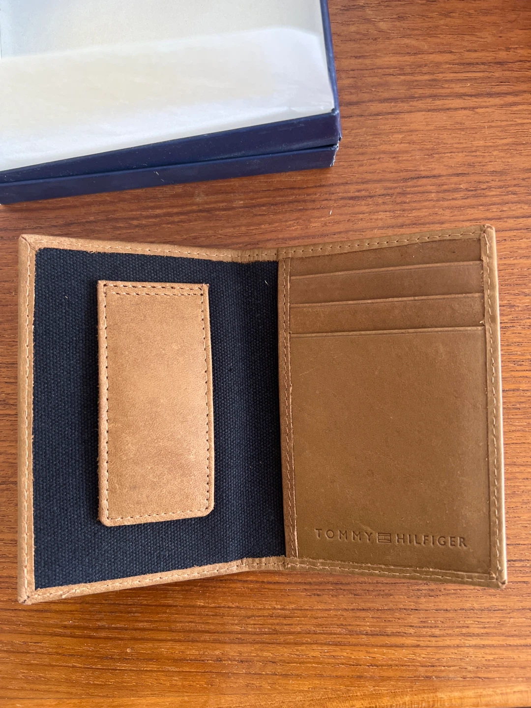 Tommy Hilfiger Brown Leather Bifold Wallet in Box - photo 2