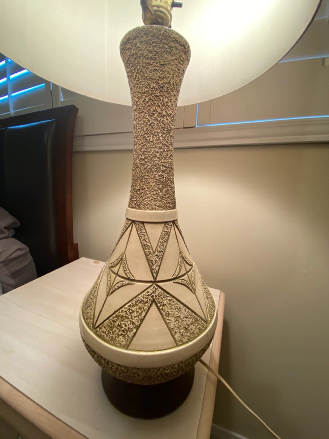 Vintage Table “Jeannie” Lamp - photo 3