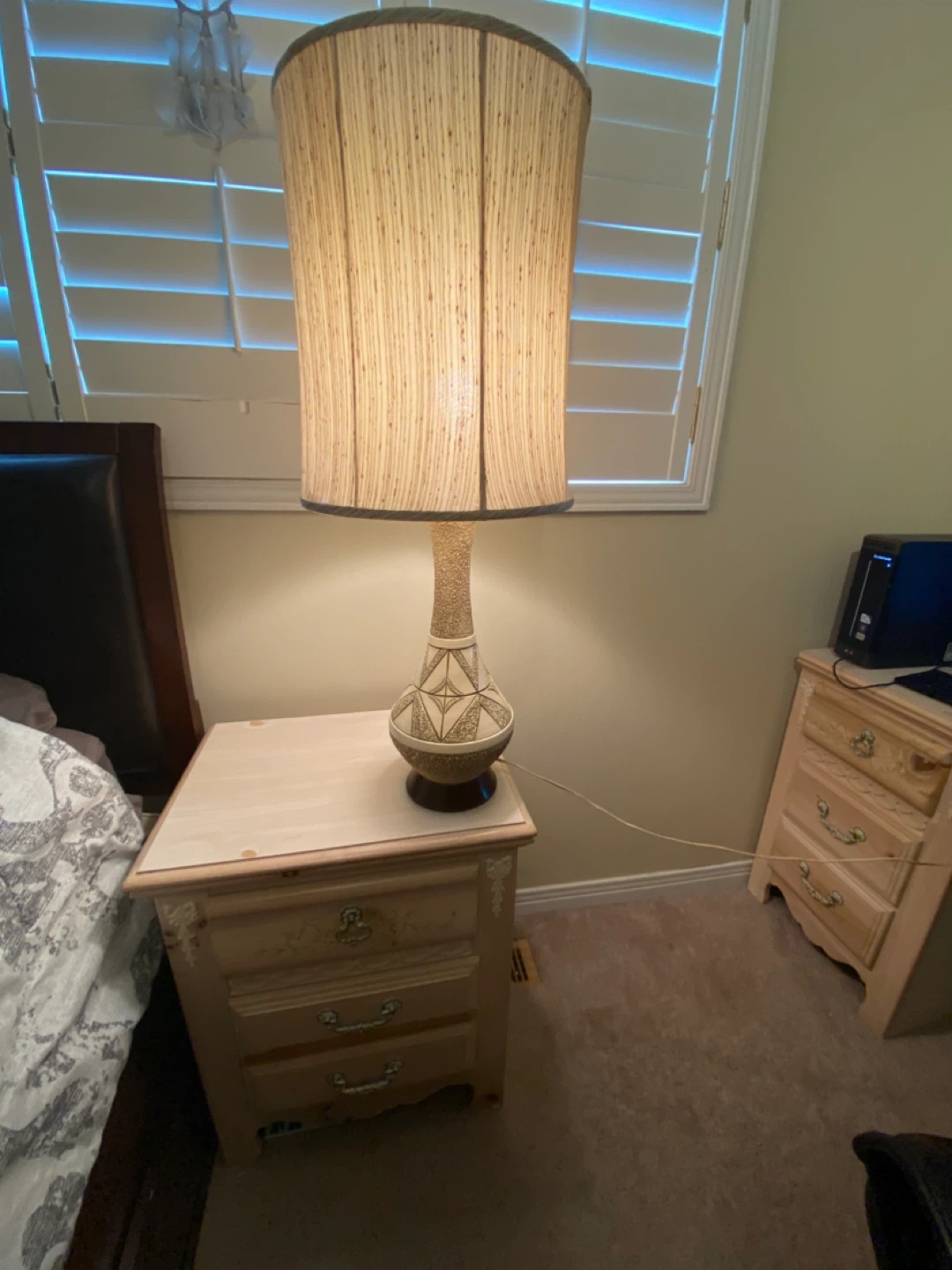 Vintage Table “Jeannie” Lamp