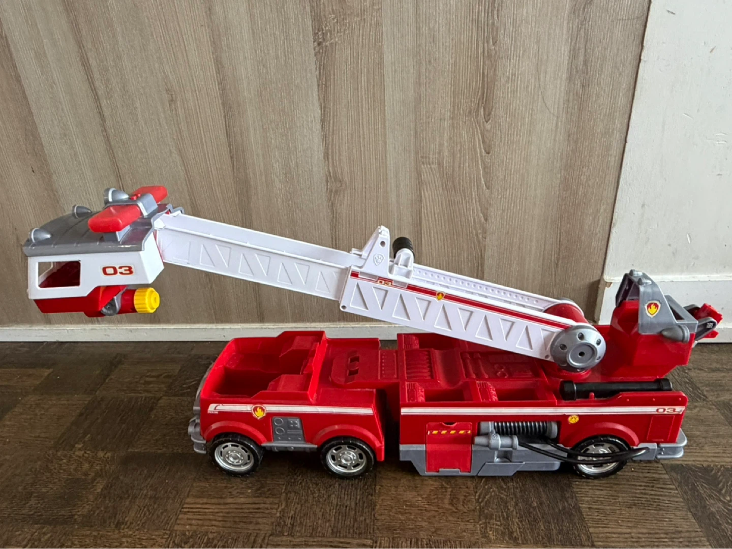 Paw Patrol Marshall's Fire Truck Toy - photo 2