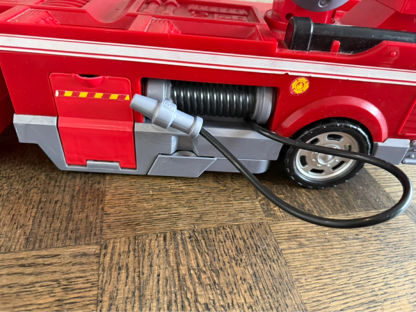 Paw Patrol Marshall's Fire Truck Toy - photo 5