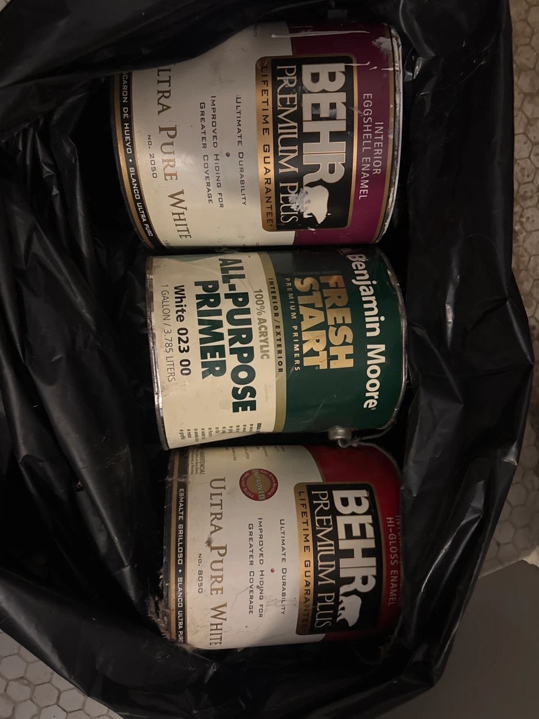 9 Behr Premium Plus Ultra Pure White Eggshell Paint