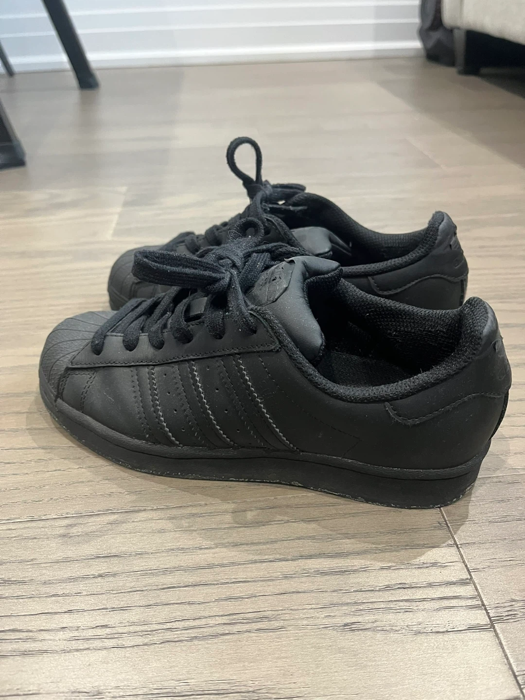 Adidas Superstar Shoes - Black - Kids size 4 - photo 2