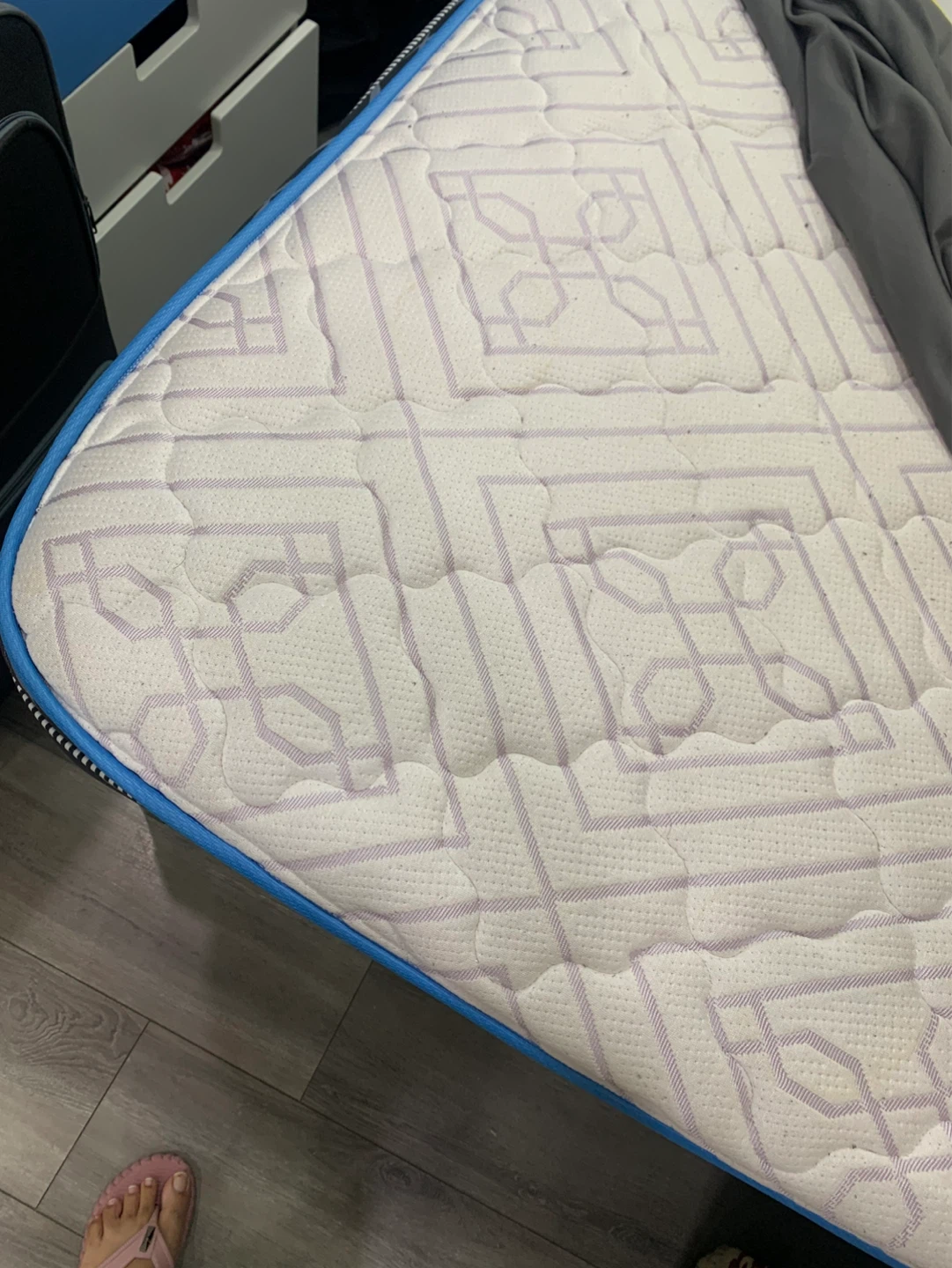 Queen size Mattress - photo 2