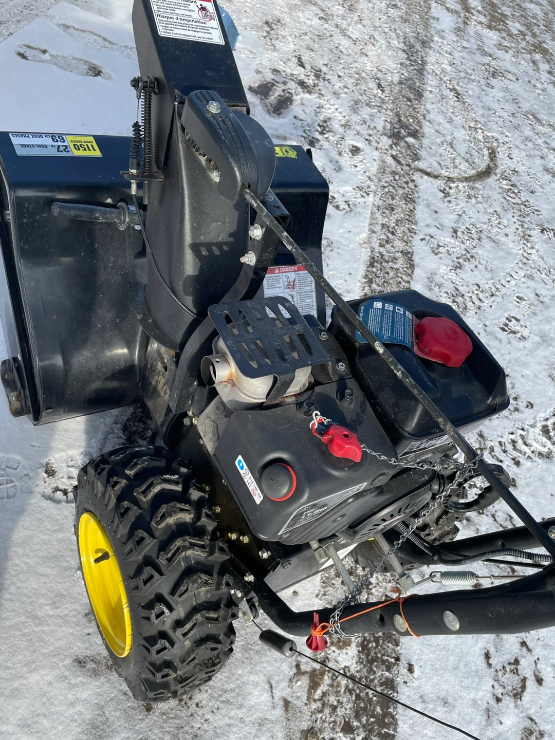 Brute 27" Dual-Stage Snow Series Snowblower - photo 4