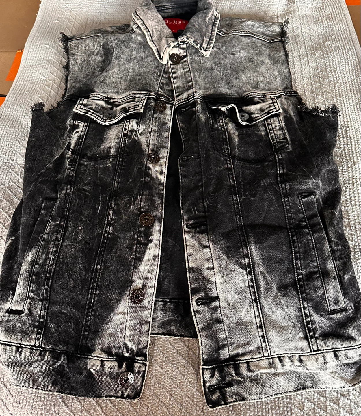 MENS JEANS VEST ( SIZE: MEDIUM)