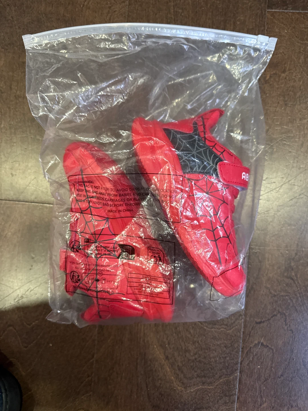 Spiderman Red Kids Shoes - Size 29 - photo 2