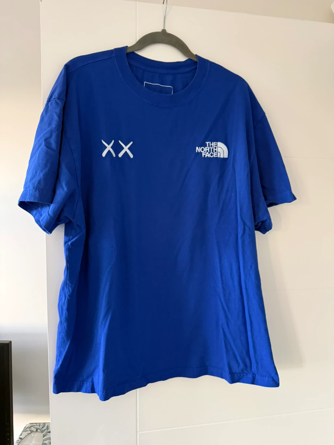 The North Face x KAWS T-Shirt XL Royal Blue - photo 4