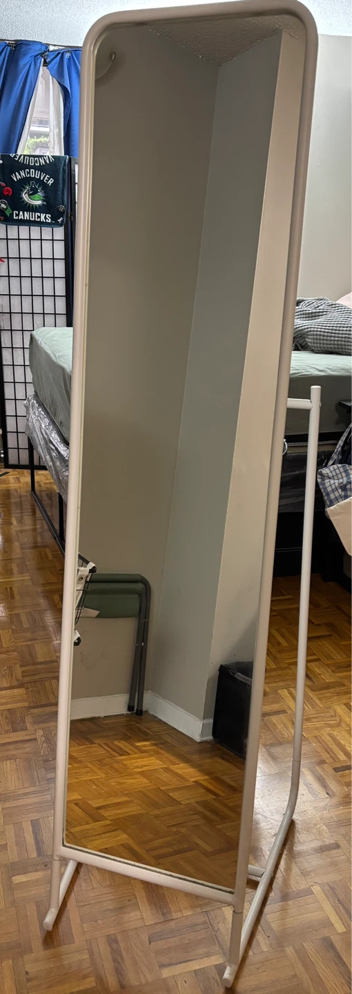 Ikea Knapper Mirror
