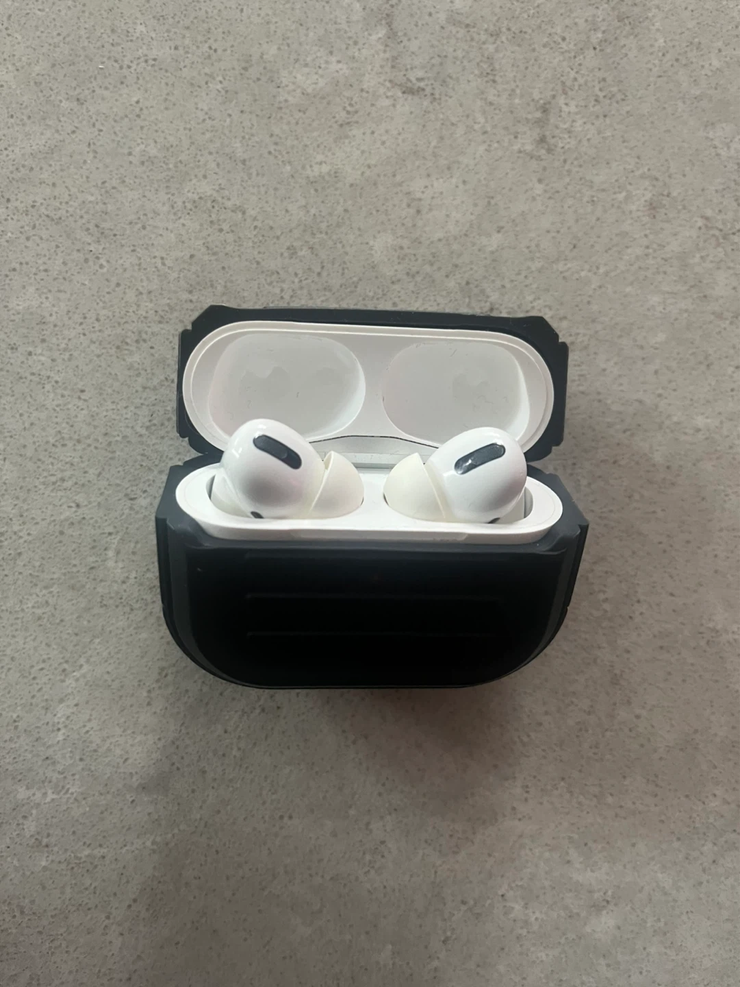 AirPods Pro (slight issue) - photo 5