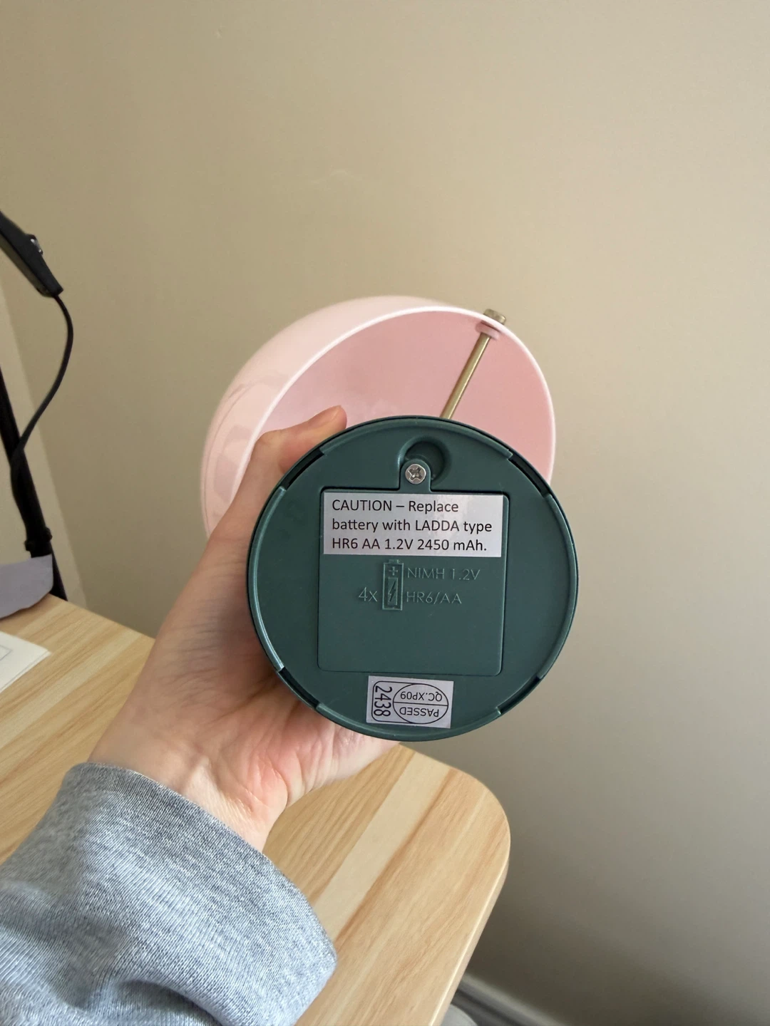 IKEA NÖDMAST LED Portable Lamp - Light Pink/Dark Gray-Green - photo 3