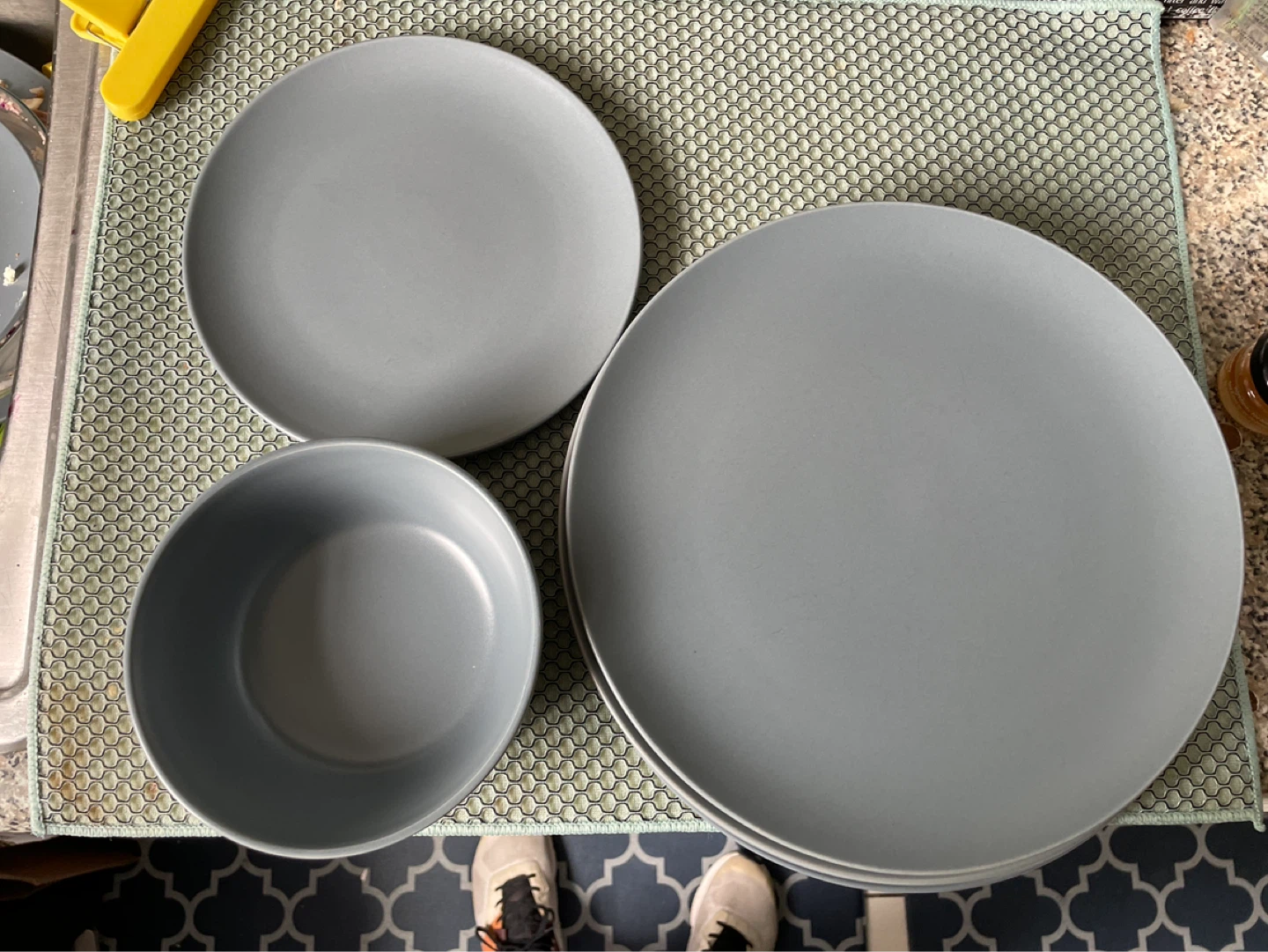 Gray Dinner Plates and Bowl Set