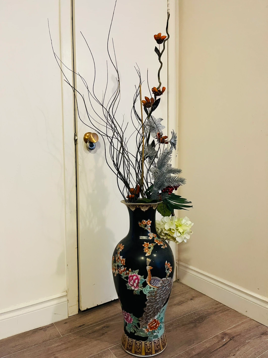 Pair of Vintage Oriental Vases - photo 2