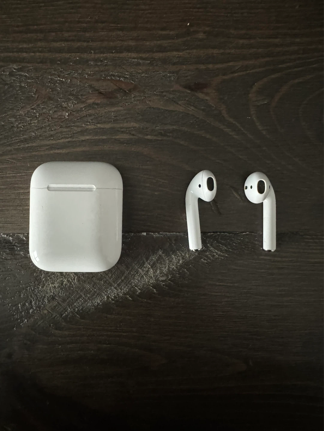 Apple AirPods (2nd generation) with Charging Case - photo 2
