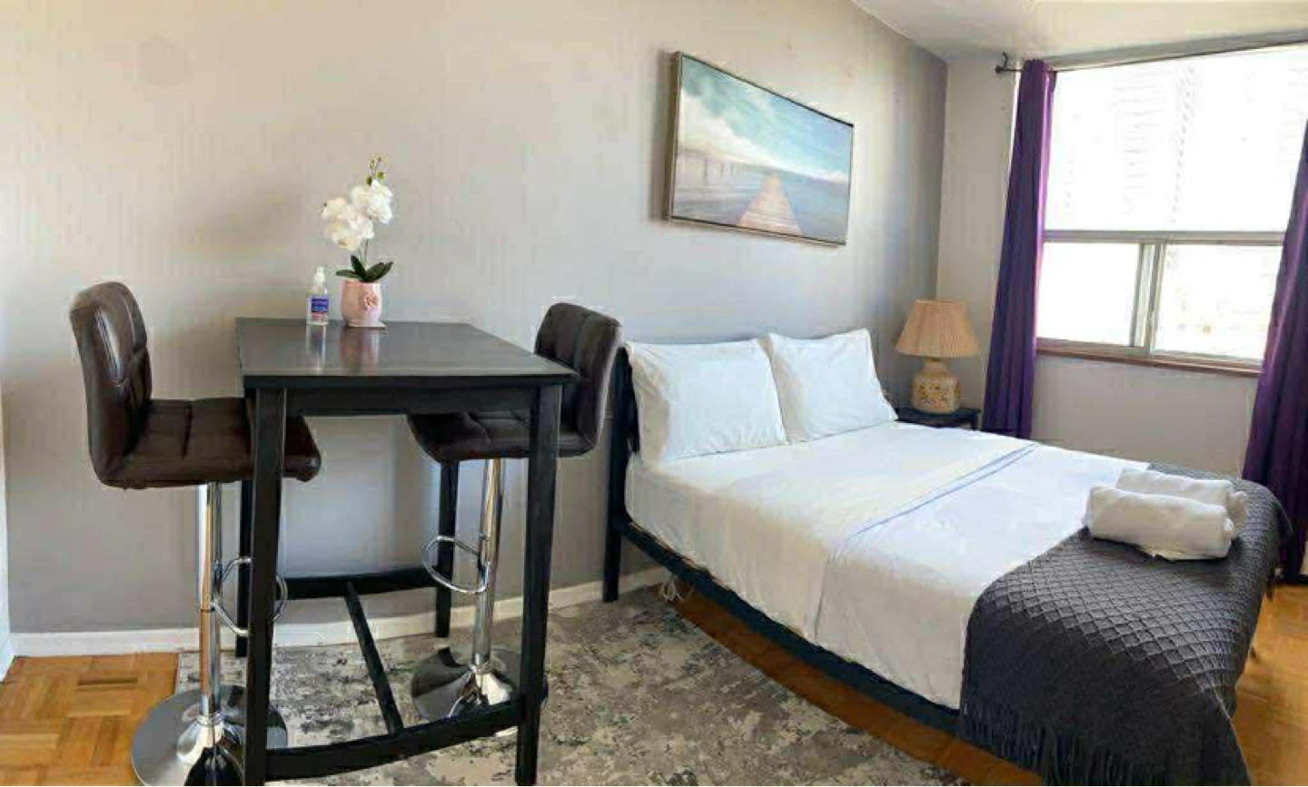 Queen Bed with High Table and Chairs - photo 2