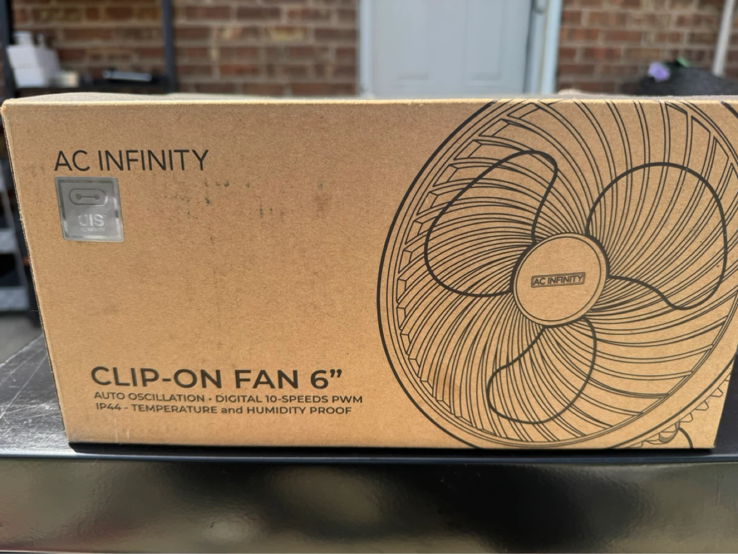AC Infinity Clip-On Fan 6" - Auto Oscillation, 10 Speeds, IP44 - photo 3