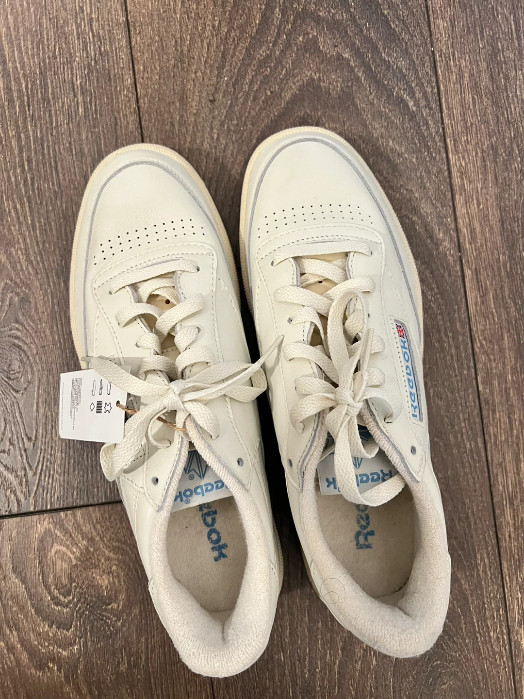 Brand new reebok sneakers for sale!