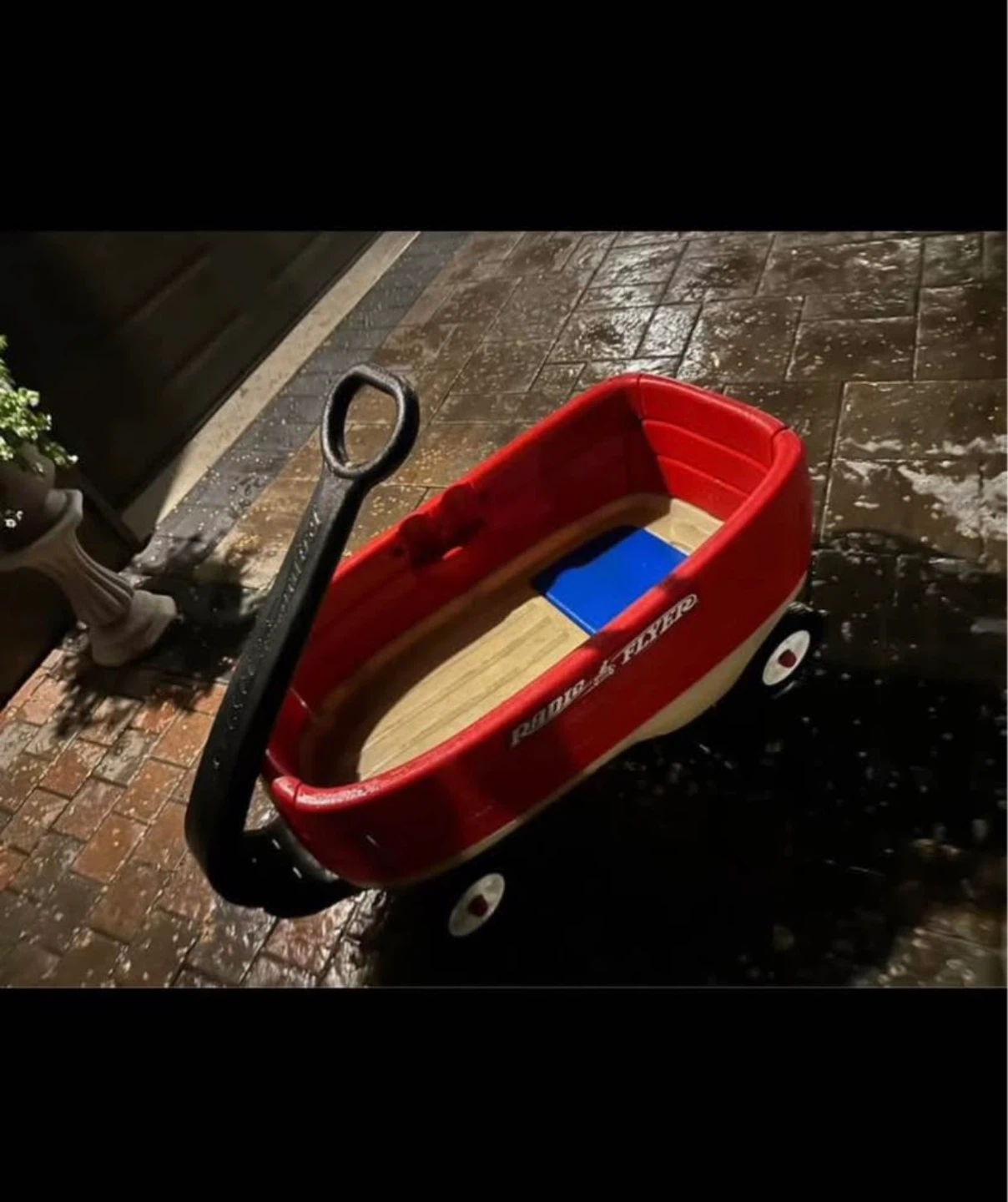 Radio Flyer Red Classic Wagon - photo 2