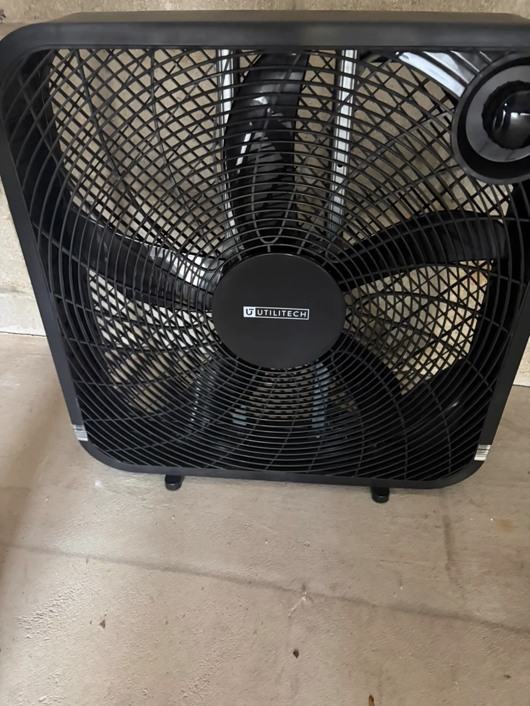 Utilitech Box Fan