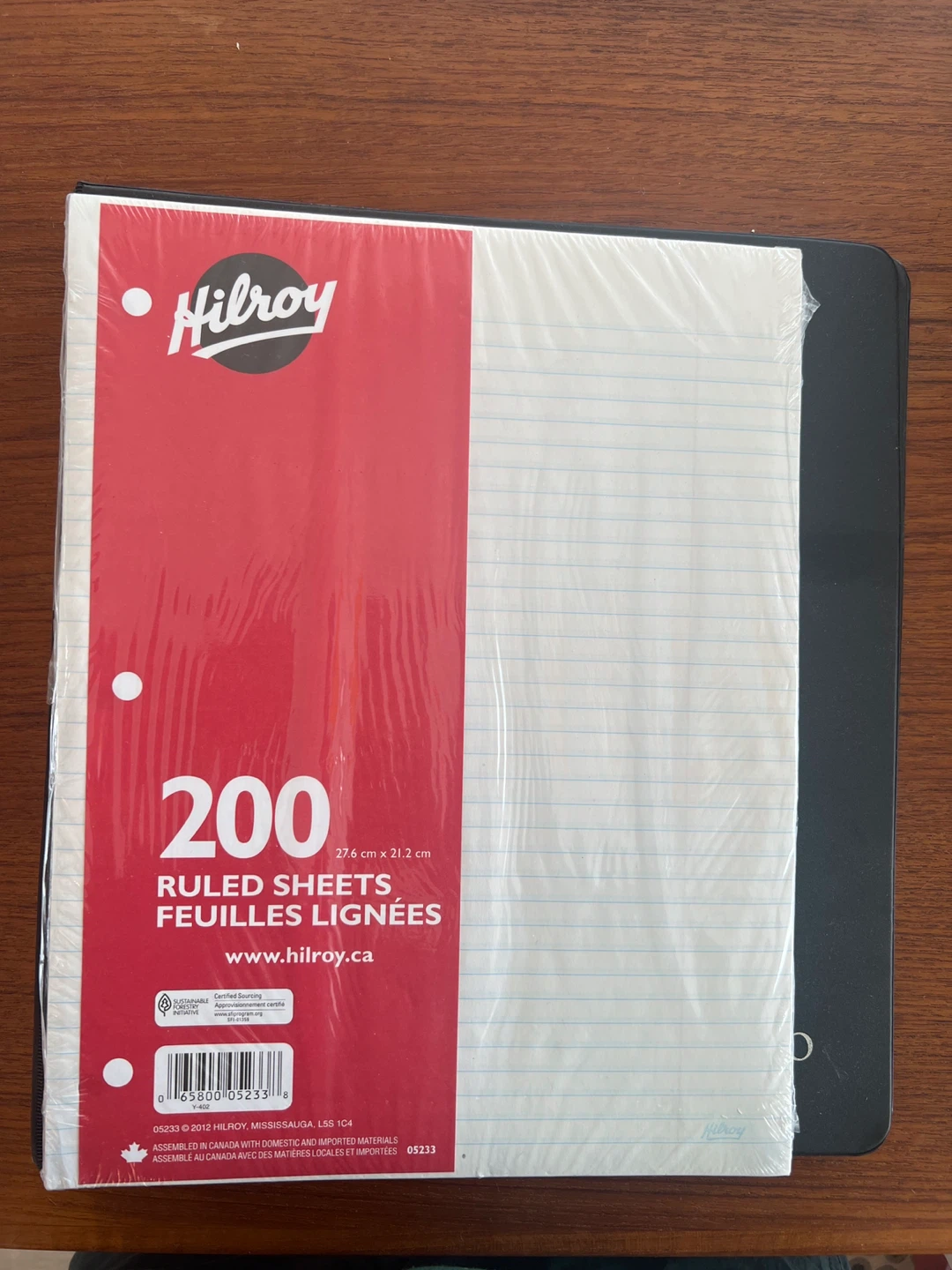 Hilroy 200 Ruled Binder Sheets and folder